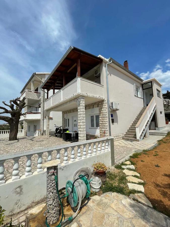 House Stojakovic Banjol Buitenkant foto