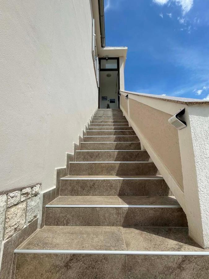 House Stojakovic Banjol Buitenkant foto