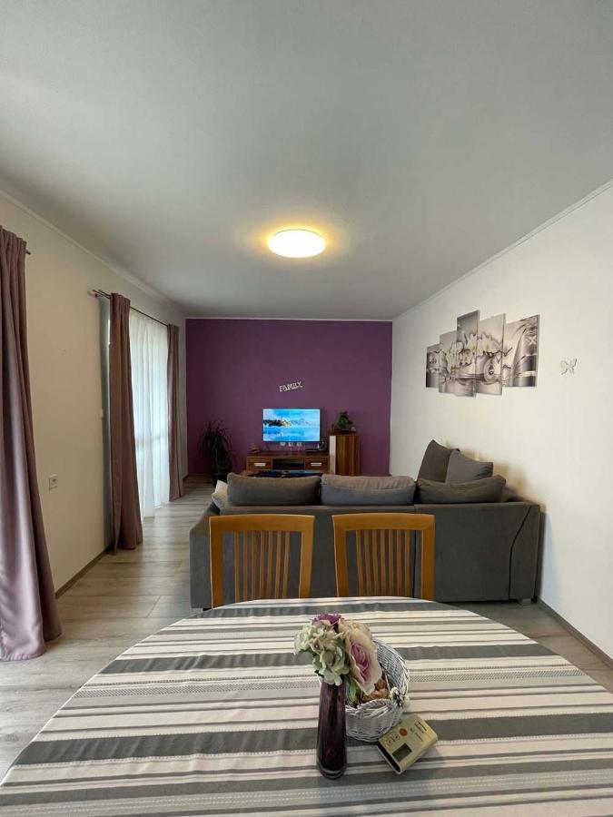 House Stojakovic Banjol Buitenkant foto